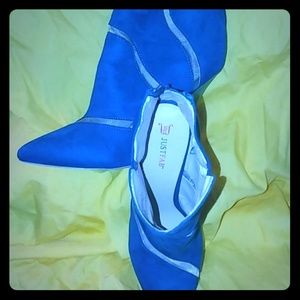 JustFab Teal bootie